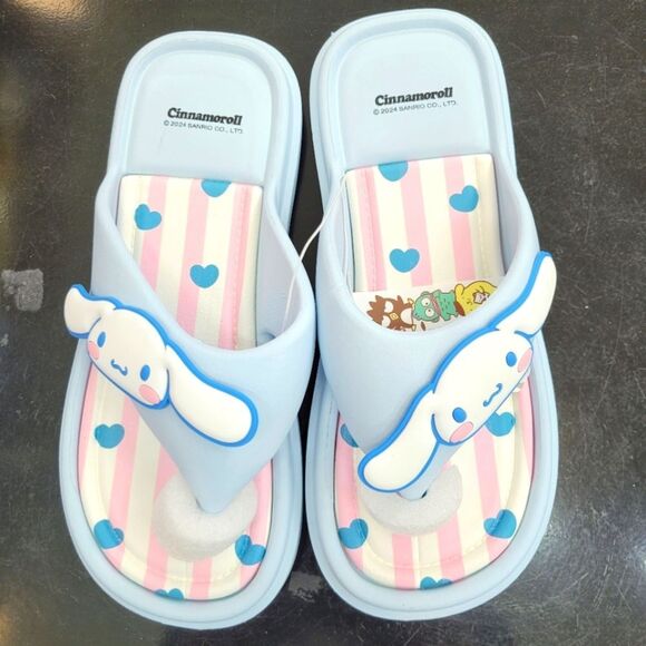 Brand New Sanrio Cinnamoroll Blue Heart Slippers Size: US 7 - Picture 1 of 10